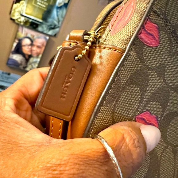 🎁⭐️Coach Signature Brown and Pink Crossbody Bag with Playful Print - Picture 14 of 14